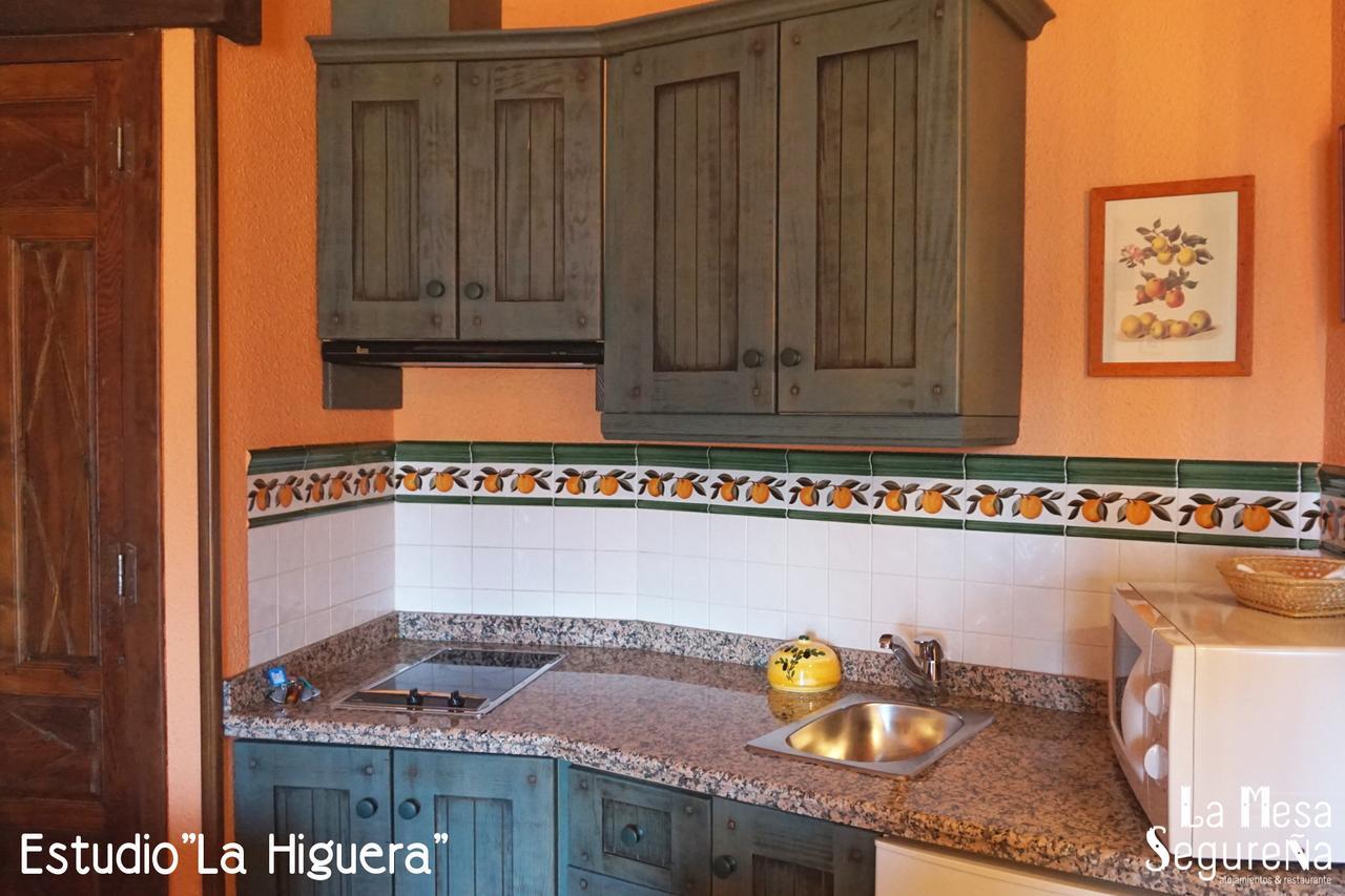 סגורה דה לה סיירה La Mesa Segurena מראה חיצוני תמונה